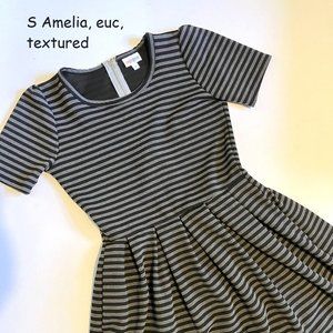 Small Lularoe Amelia dress, black and grey textured stripes